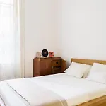 Apartment (100 m²), 2 Schlafzimmer und 2 eigene Badezimmer in Porta Vittoria